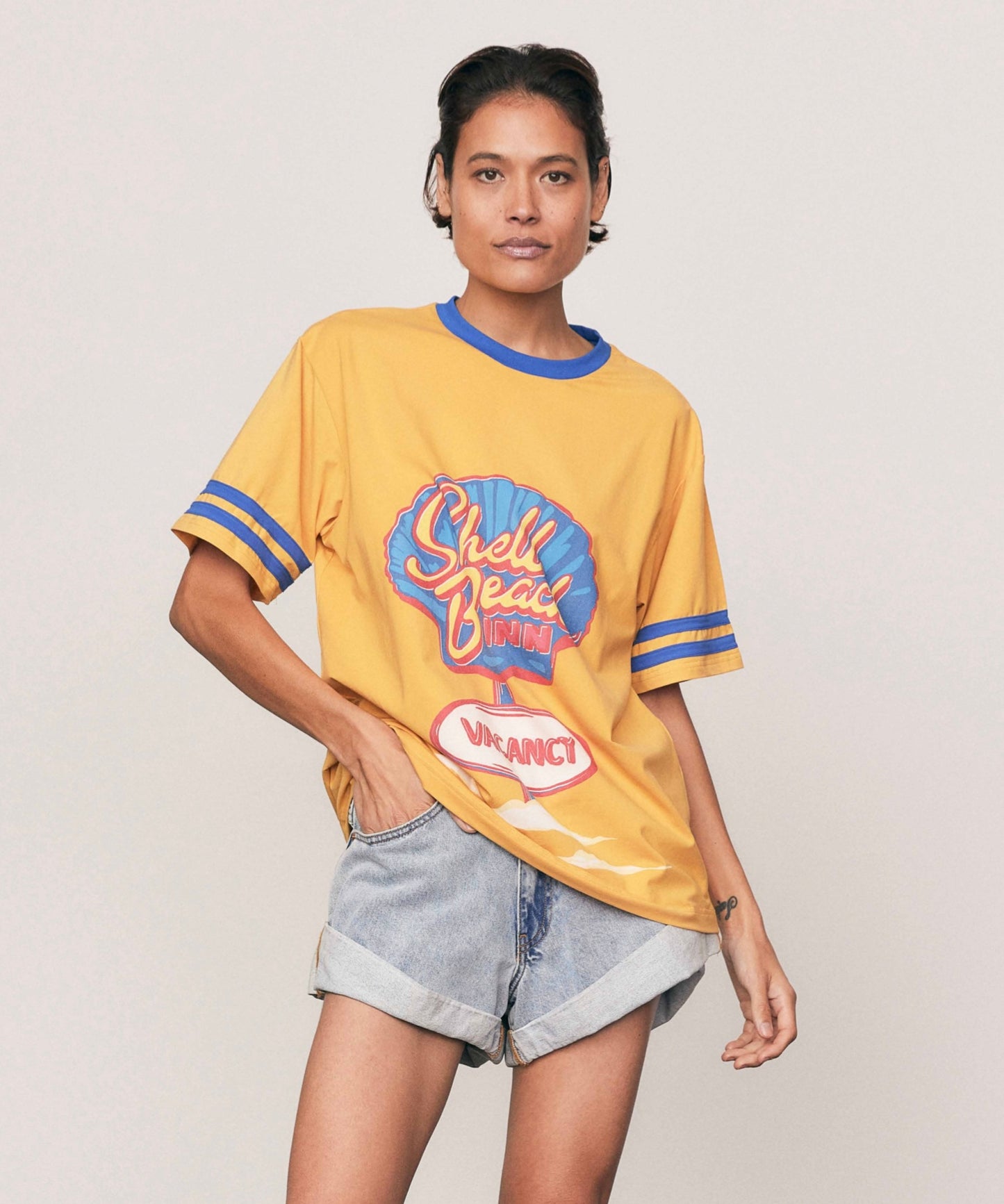 Shell beach ringer tee
